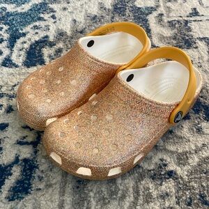 Sparkle peach orange kids crocs size 3